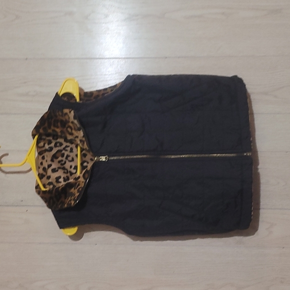 M Leopard print/ black reversible vest. jr-s.com - Picture 3 of 3